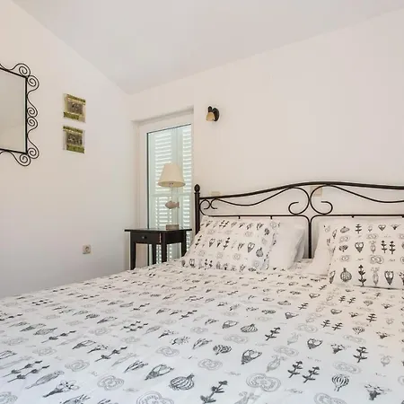 Adria Balcony 3 - #127554