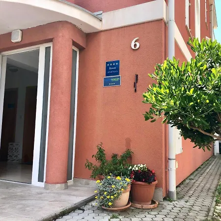 Apartman Adria Balcony 3 - #127554 Baška